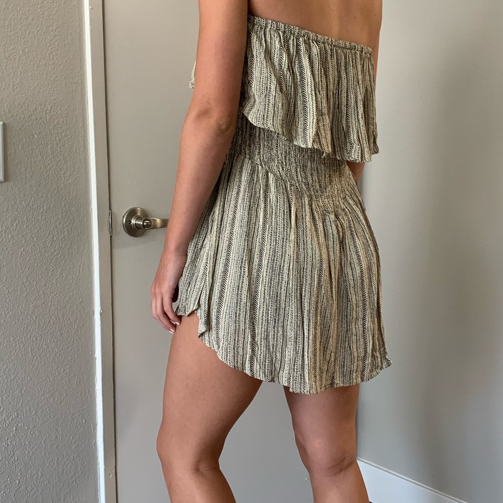 Sleeveless Romper. Cream And Black Pattern - image 3